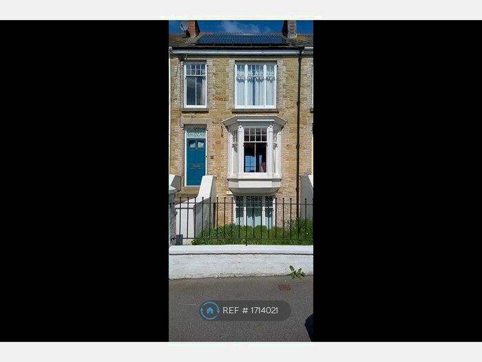 3 Bedroom Terraced House To Rent In Carvoza Road, Truro, TR1