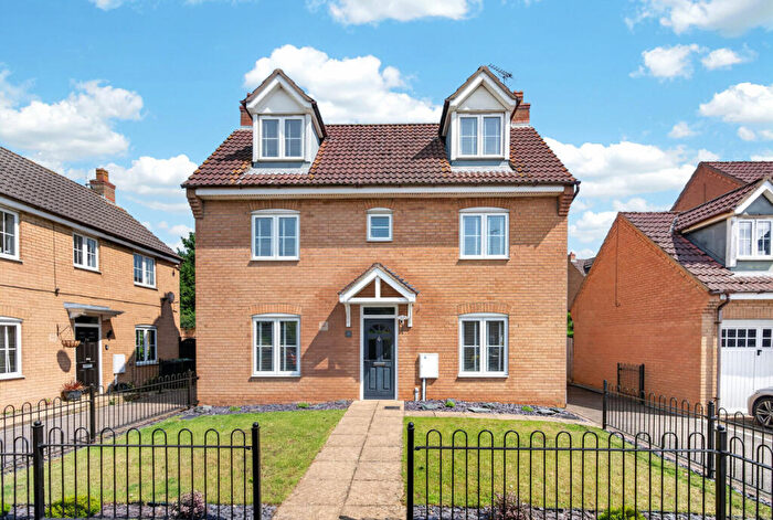 4 Bedroom Detached House For Sale In Foundry Walk, Thrapston, NN14