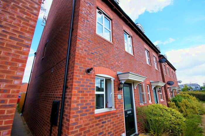 3 Bedroom Semi-Detached House To Rent In Sunbeam Way, Coventry, CV3