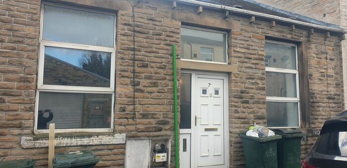 1 Bedroom Flat To Rent In Russell Street, Keighley, BD21