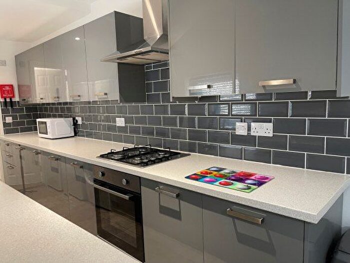 5 Bedroom Semi-Detached House To Rent In Mount Street, Lincoln, Lincolnshire, LN1