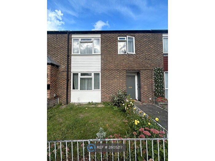 3 Bedroom Terraced House To Rent In Colson Way, London, SW16