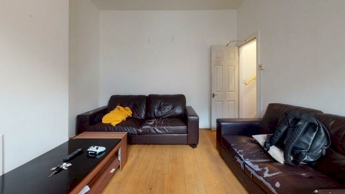 2 Bedroom Terraced House To Rent In Autumn Grove, Hyde Park, Leeds, LS6