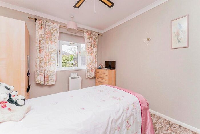 2 Bedroom Terraced Bungalow For Sale In Stadtpeine Close, Corby, NN17