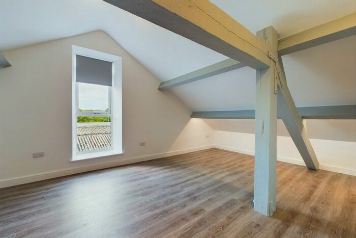 2 Bedroom Apartment To Rent In Flat Albion Buildings, Sandes Avenue, Kendal, Cumbria, LA9