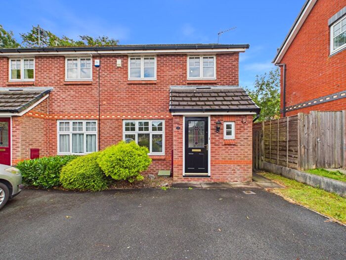 3 Bedroom Semi-Detached House For Sale In Prospect Road, Ashton-Under-Lyne, Greater Manchester, OL6
