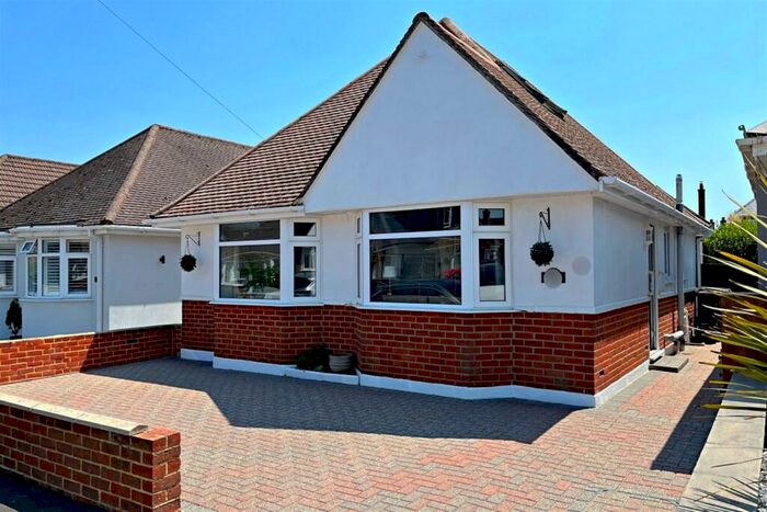 3 Bedroom Bungalow To Rent In Bournemouth, BH9