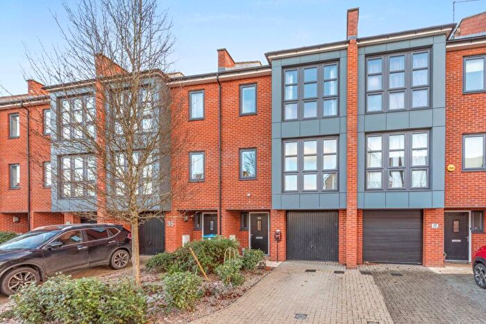 4 Bedroom Terraced House For Sale In Provis Wharf, Broughton, Buckinghamshire, HP20