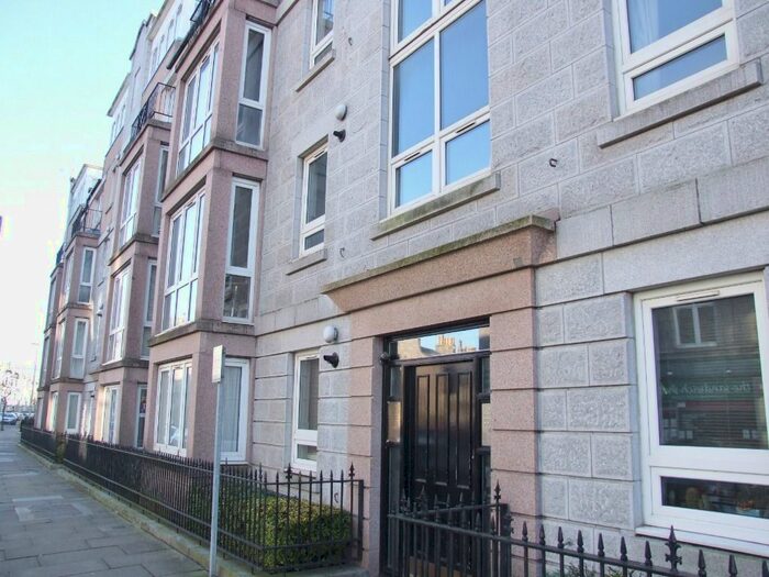 2 Bedroom Flat To Rent In Union Grove, Aberdeen, AB10