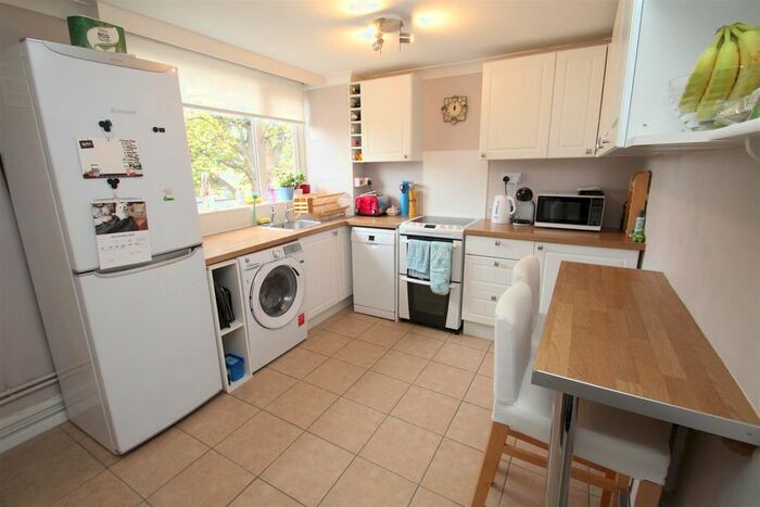 2 Bedroom Flat To Rent In Leggfield Terrace, Hemel Hempstead HP1