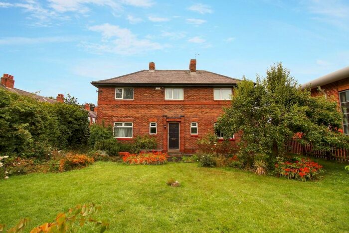 4 Bedroom Detached House To Rent In Roman Avenue, Walker, Newcastle Upon Tyne NE6