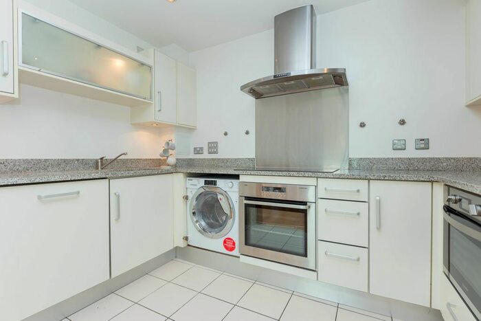 2 Bedroom Flat To Rent In Sheldon Square, London, W2