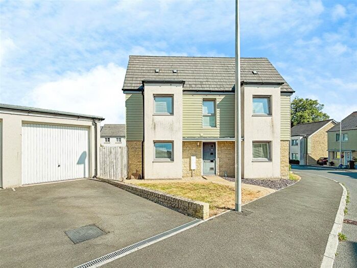 3 Bedroom Semi Detached House To Rent In Churchill Rise, Axminster, EX13