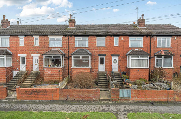 3 Bedroom Terraced House For Sale In Aston Place, Leeds, LS13