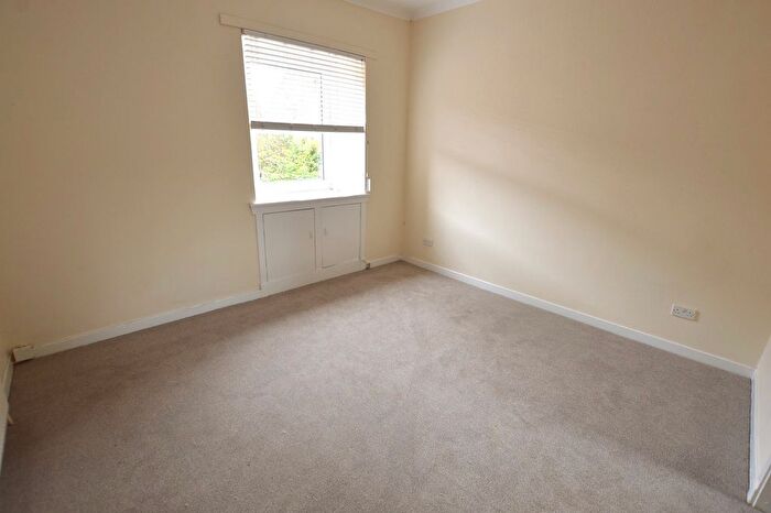 2 Bedroom Maisonette To Rent In Wellgate Street, Larkhall, ML9