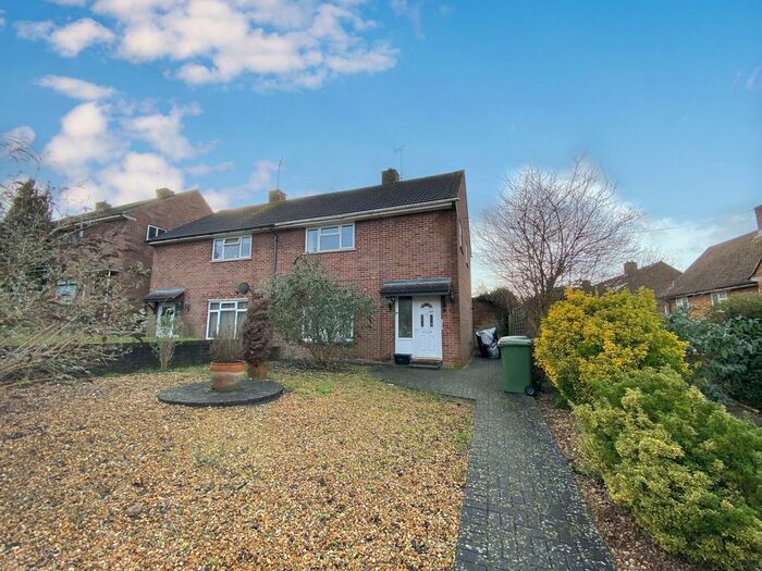 3 Bedroom Semi-Detached House To Rent In Longfield Road, Winchester, SO23