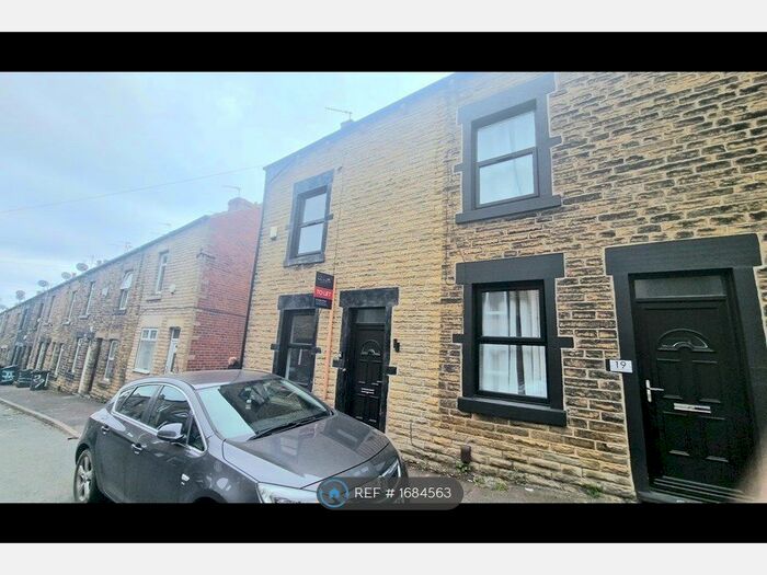 3 Bedroom End Of Terrace House To Rent In Castle Street, Barnsley, S70