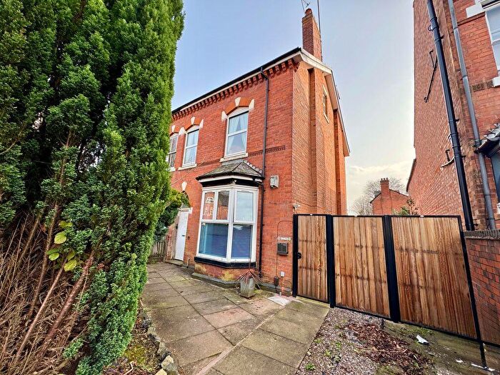 1 Bedroom Apartment For Sale In Blenheim Road, Birmingham, B13