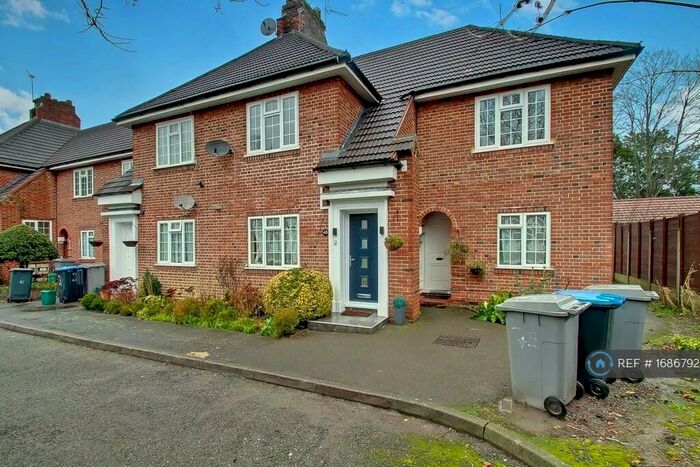 2 Bedroom Maisonette To Rent In Brookfield Court, Harrow, HA3