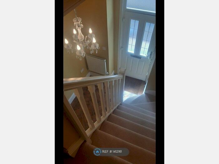 3 Bedroom Flat To Rent In Dumpton Park Drive, Broadstairs, CT10