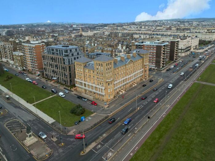 2 Bedroom Apartment To Rent In Queens Gardens Hove, BN3