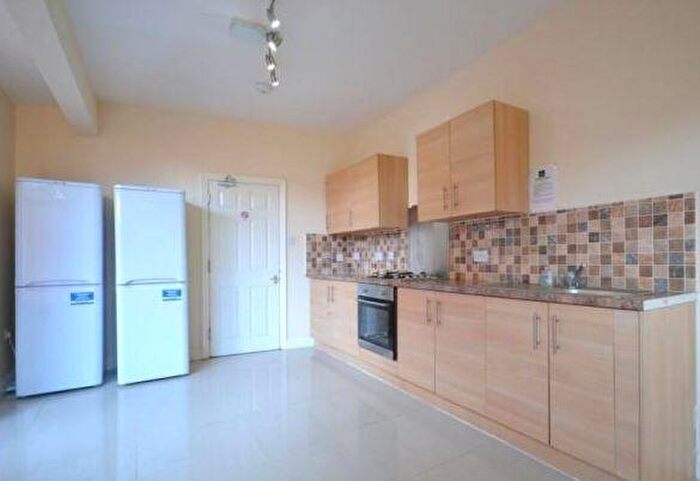 5 Bedroom Semi-Detached House To Rent In Purser Road, Abington, Northampton, NN1