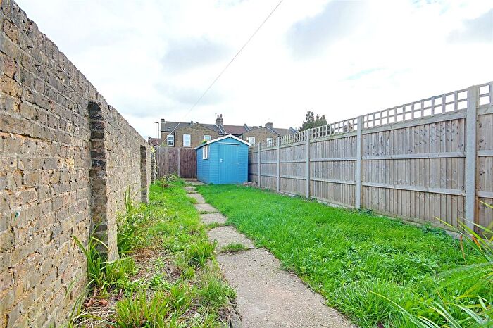 3 Bedroom End Terrace House To Rent In Bertram Road, Enfield, EN1