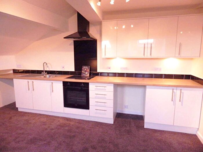 1 Bedroom Flat To Rent In Bank Street, Rawtenstall, Rossendale, Lancs, BB4