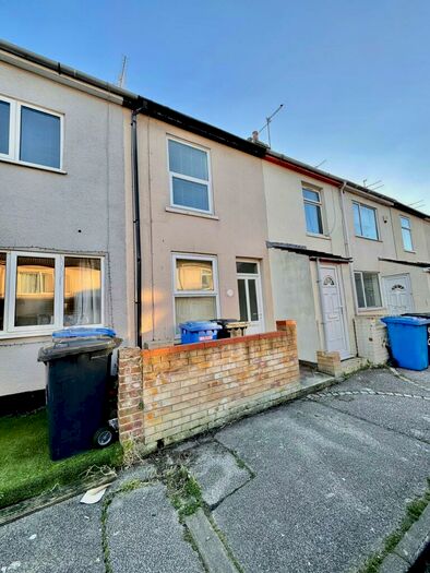 3 Bedroom Terraced House To Rent In Cambridge Road, Lowestoft, NR32