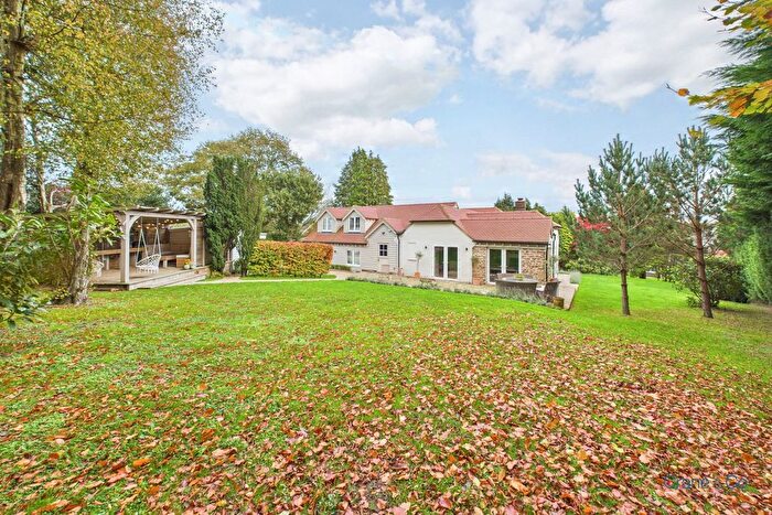 5 Bedroom Detached House For Sale In Cross In Hand, Heathfield, TN21