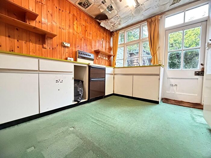 3 Bedroom Flat For Sale In Flat, Pike Street, Liskeard, Cornwall, PL14