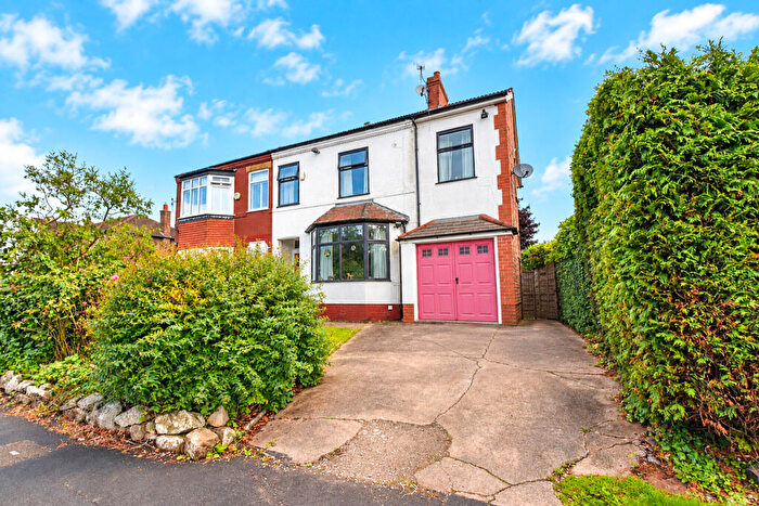 4 Bedroom Semi Detached House For Sale In Davyhulme Road, Urmston, Manchester, M41