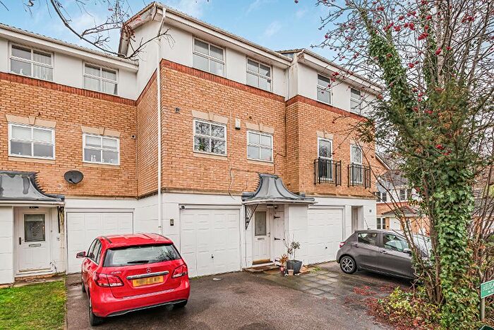 3 Bedroom Terraced House For Sale In Helegan Close, Orpington, Kent, BR6