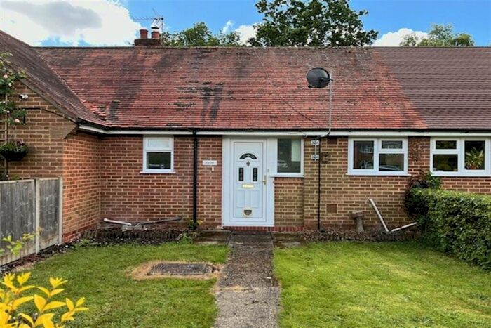 1 Bedroom Bungalow To Rent In Mortimer West End, Nr Reading, RG7