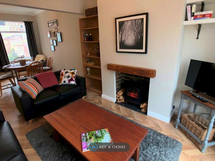 2 Bedroom Terraced House To Rent In Thoresby Street, Hull, HU5