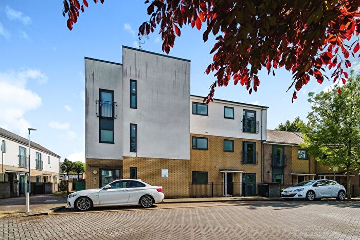 2 Bedroom Flat To Rent In Vince Dunn Mews, Harlow, CM17