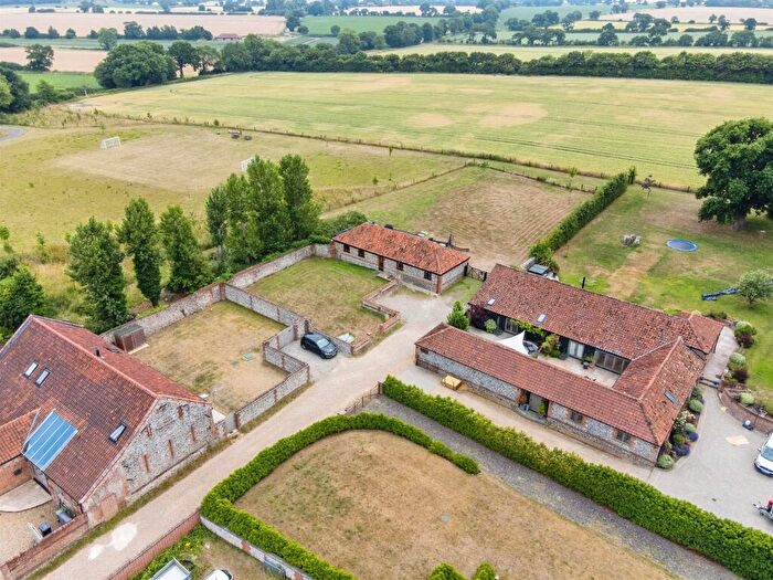 2 Bedroom Barn Conversion For Sale In Green Farm Drive, Paston, North Walsham, NR28