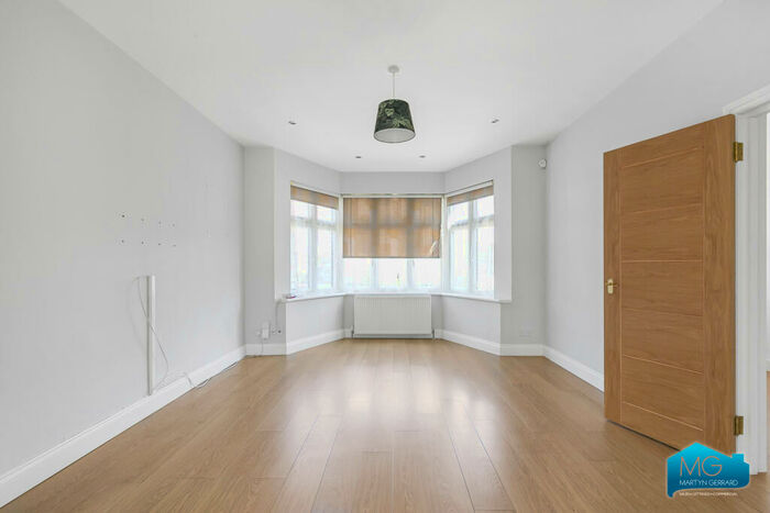 4 Bedroom Terraced House To Rent In Hervey Close, Finchley, London, N3
