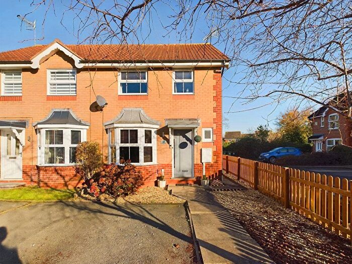 3 Bedroom Semi-Detached House For Sale In Bodiam Close, Berkeley Beverborne, Worcester, Worcestershire, WR4