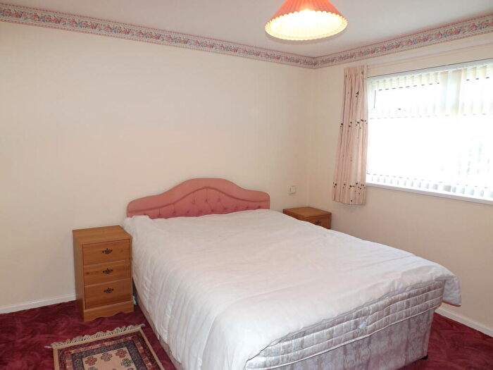 2 Bedroom Bungalow To Rent In Torpoint, PL11