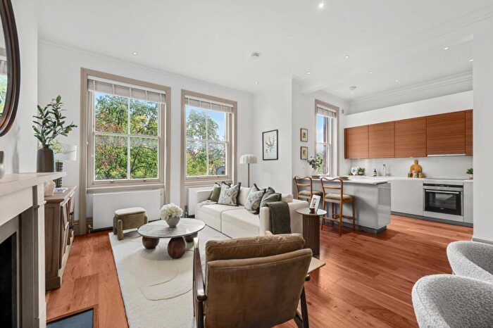 3 Bedroom Flat For Sale In Fitzjohns Avenue, Hampstead, NW3