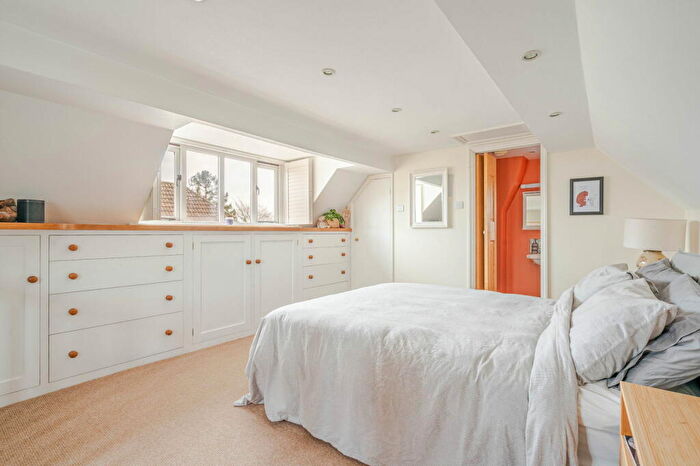 5 Bedroom Cottage For Sale In Cliff Road, Sherston, SN16