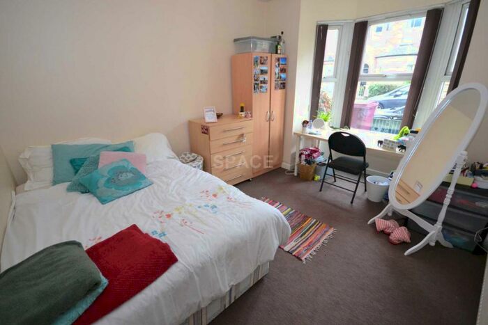 6 Bedroom Terraced House To Rent In Donnington Road, University, RG1