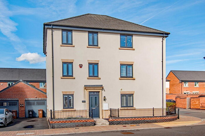4 Bedroom Semi-Detached House For Sale In Coles Road, Corby, NN17
