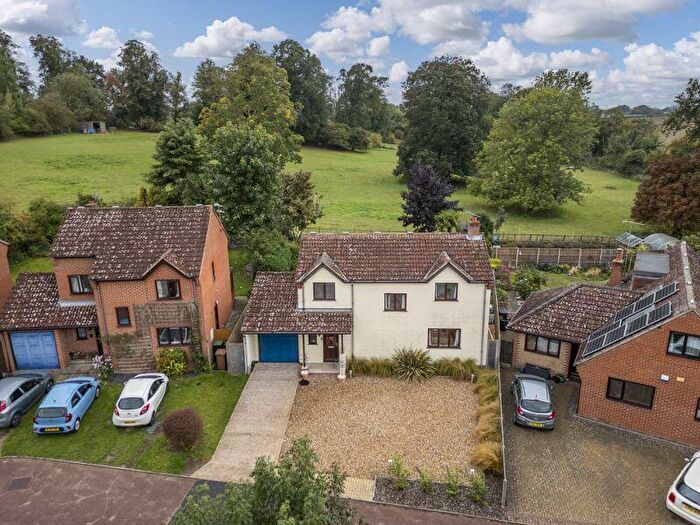 4 Bedroom Detached House For Sale In The Oaks, Wattisfield, IP22