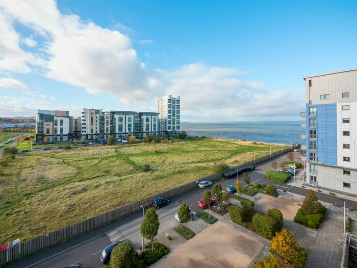 3 Bedroom Flat To Rent In Western Harbour Terrace, Edinburgh, EH6