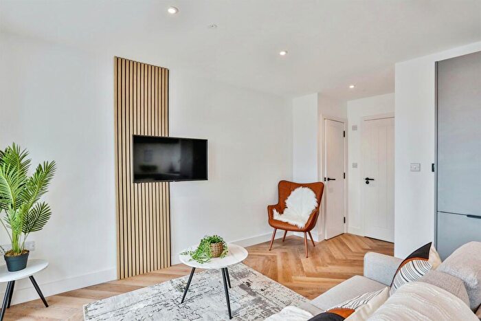 1 Bedroom Apartment For Sale In Jefferson Avenue, Poole, BH15