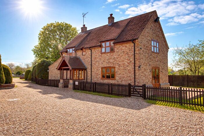 3 Bedroom Detached House For Sale In High Broadgate, Tydd St. Giles, PE13