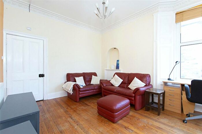 2 Bedroom Flat To Rent In Morningside Road, Morningside, Edinburgh, EH10