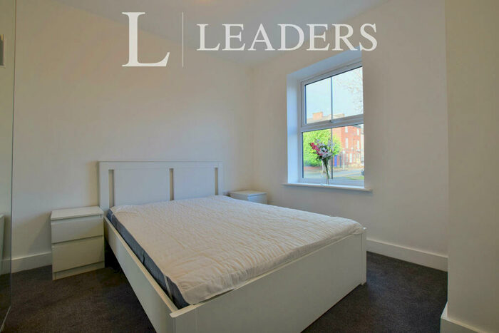 1 Bedroom Flat To Rent In Swan House, Swan Street, Ashton-under-Lyne, OL6